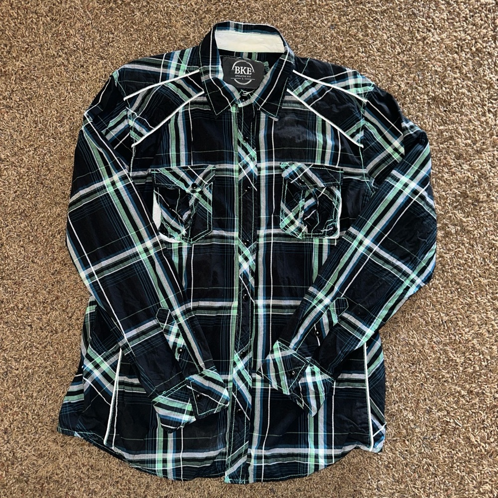 LIKE NEW men’s Large‘BKE’ black with blue & green long sleeve button-up shirt